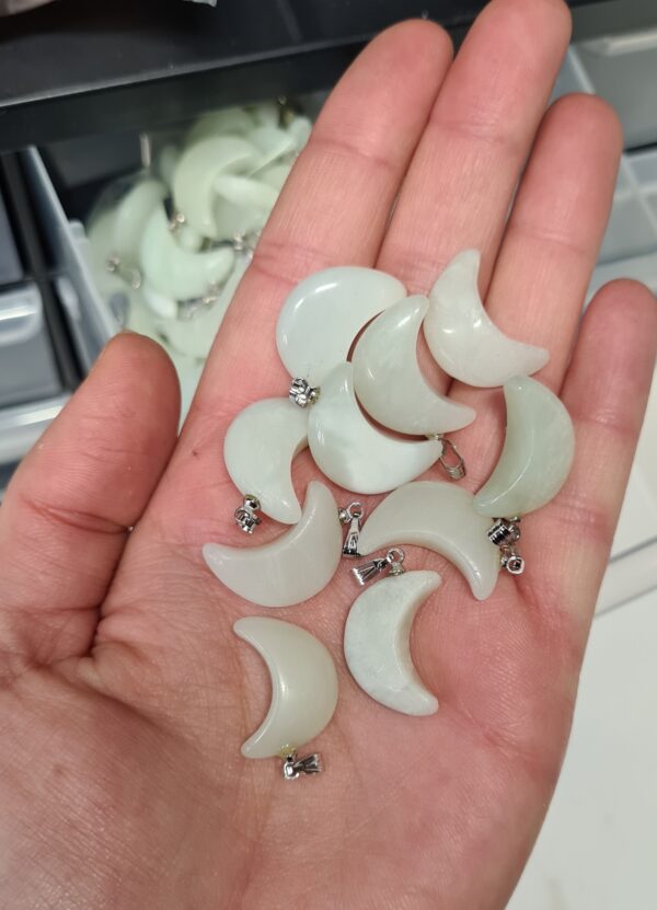 Måne hänge New Jade