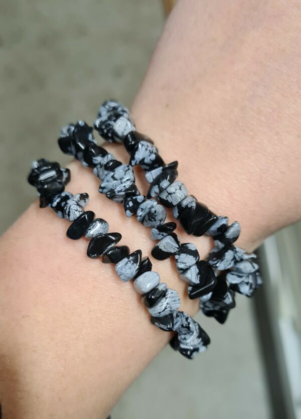 Armband med Snöflingeobsidian